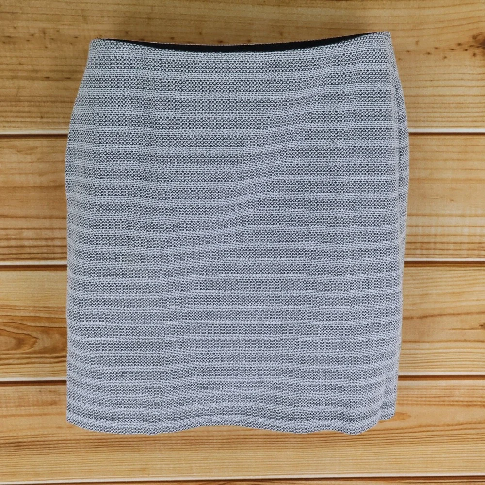 LOFT Pencil Skirt Womens Sz MP Gray Geometric Cotton Blend Stretch Waist Pull-On